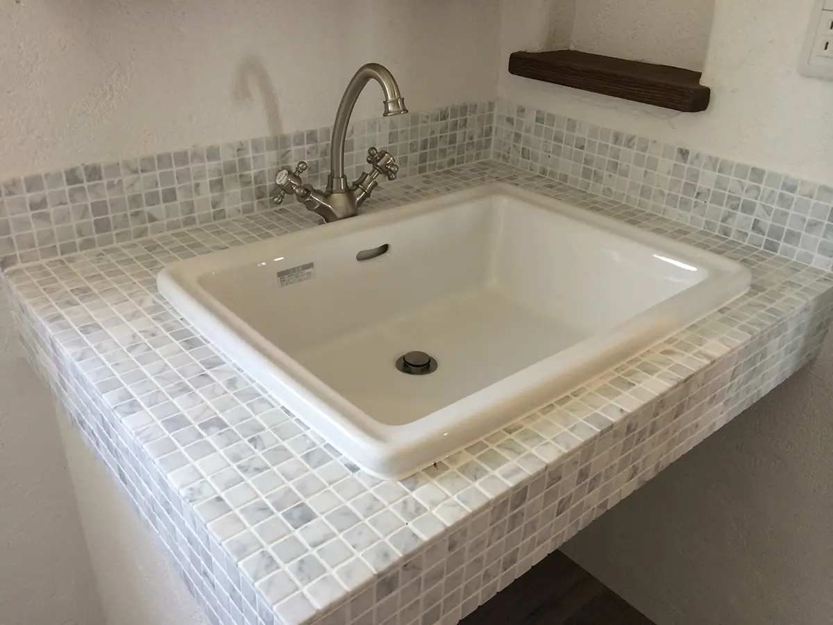 茨城県土浦市OAKSTYLE（オークスタイル）のアメリカンガレージスタイル住宅の洗面台